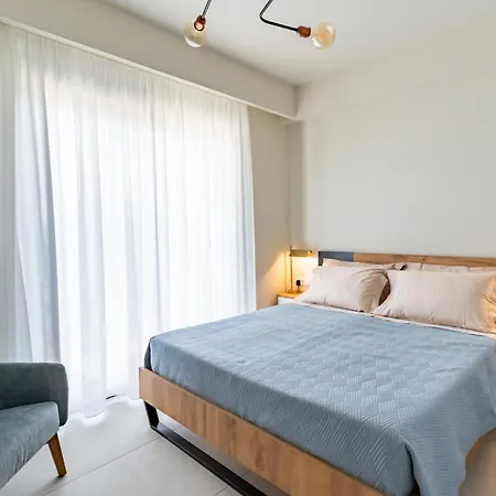 Sunlit Luxury Apartment, Rhodes Apartment